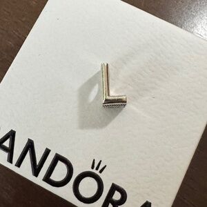 Authentic Pandora initial charm "L"